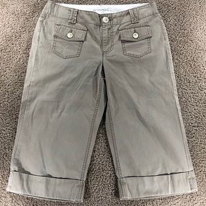Banana Republic Khaki Capris Size 4